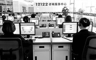 在密云車被堵住開(kāi)不了,怎么辦 別急 一個(gè)電話搞定